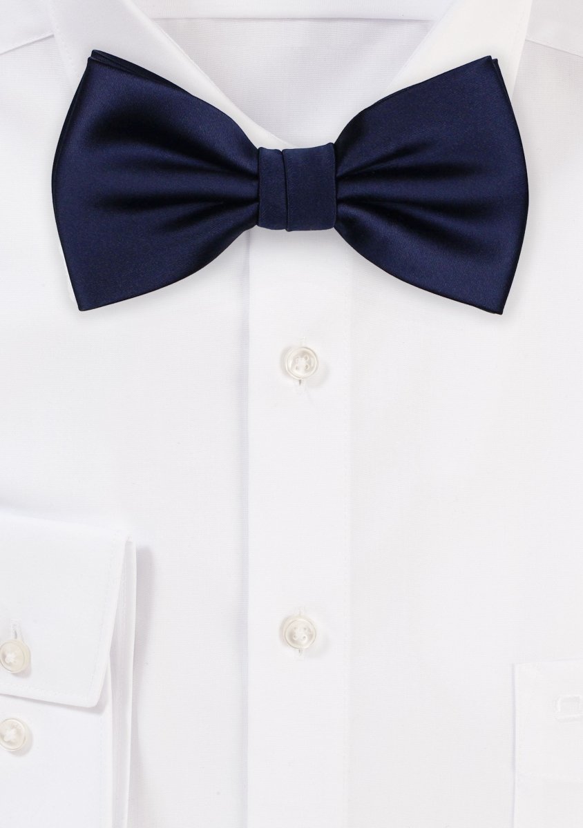 Navy Solid Bowtie - MenSuits